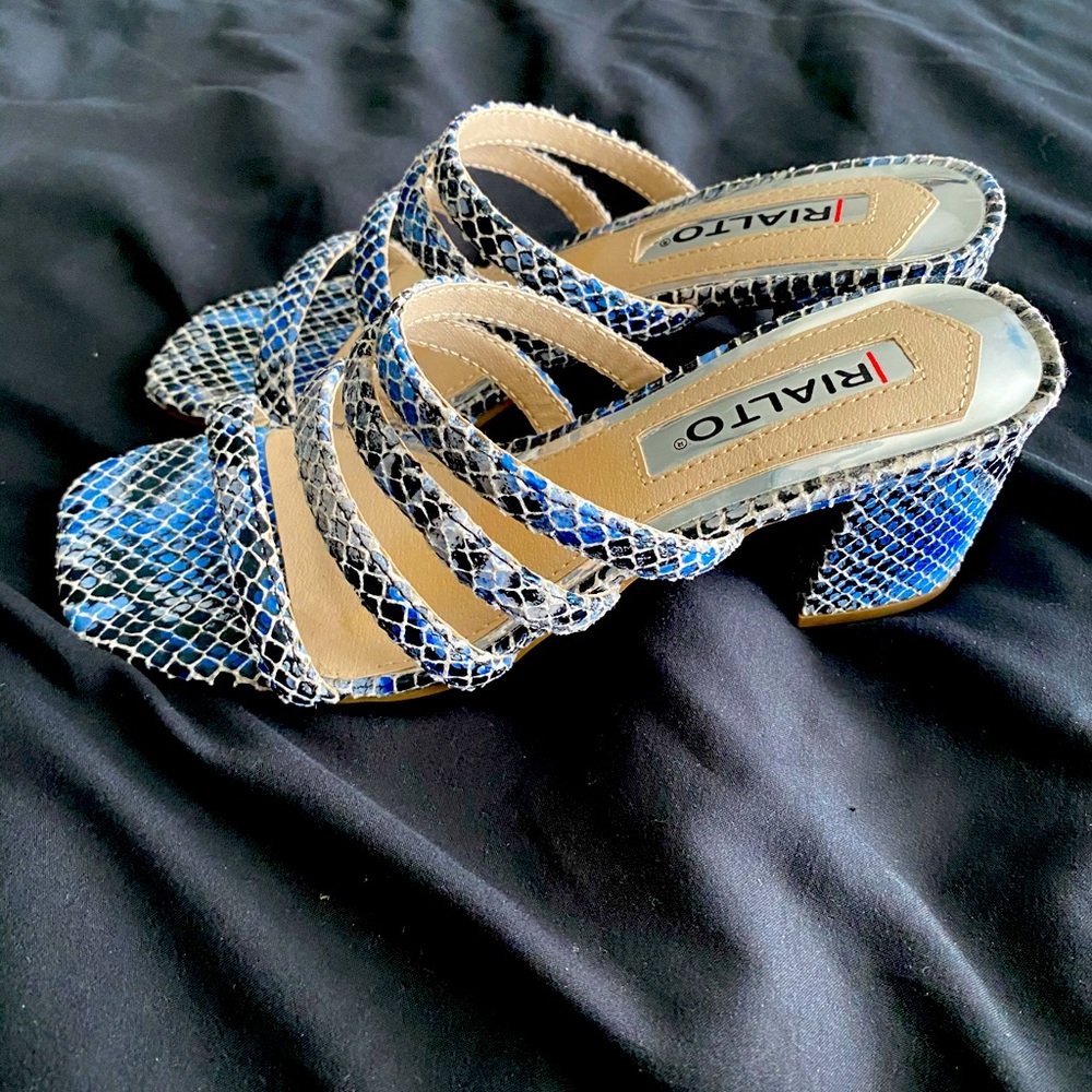 Rialto Textured Shoes
